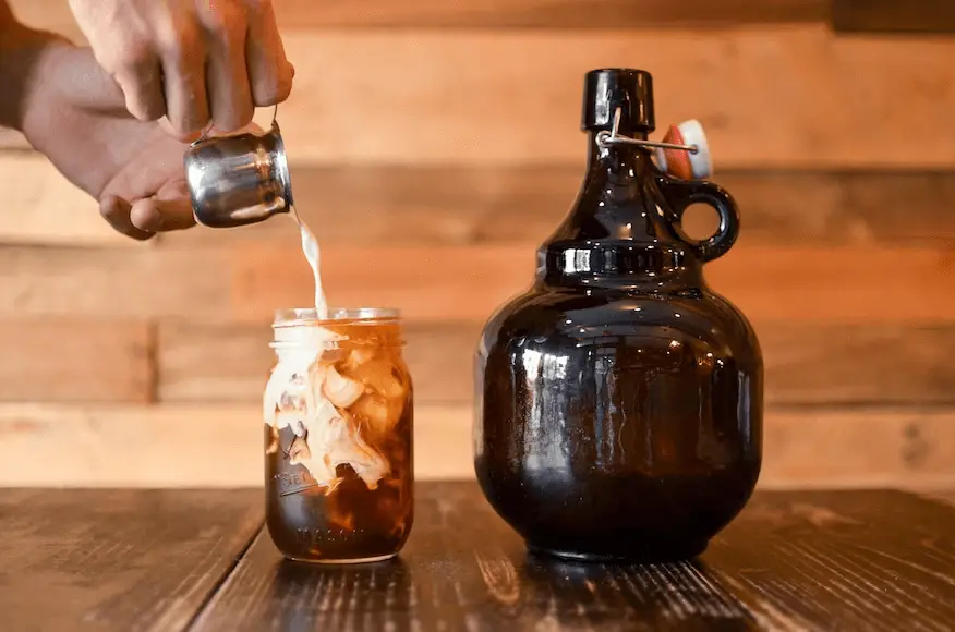 What is a beer growler?